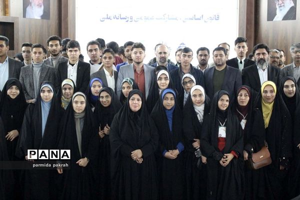 بازدید اعضای مجلس دانش‌آموزی از صدا و سیمای جمهوری اسلامی ایران