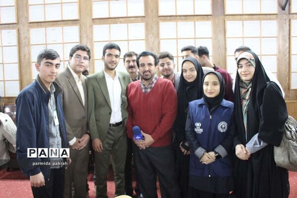 بازدید اعضای مجلس دانش‌آموزی از صدا و سیمای جمهوری اسلامی ایران