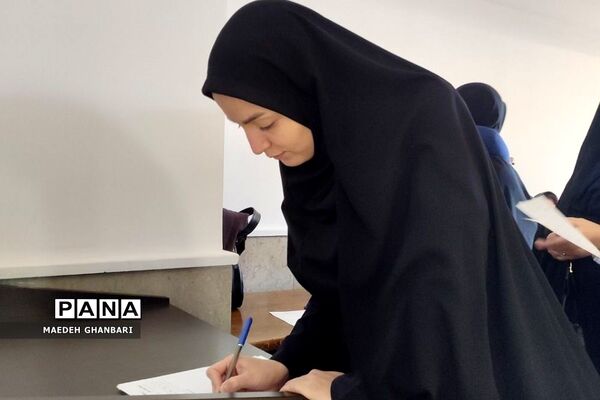 میز خدمت در آموزش و پرورش شهرستان پردیس با حضور  مدیرکل آموزش و پرورش شهرستان‌های استان تهران
