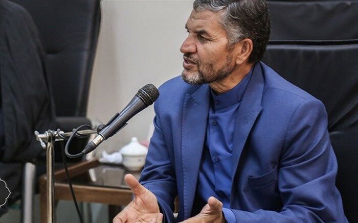 یک دانش آموز در طول تحصیل خود، 140 روز آموزش قرآن می‌بیند