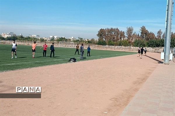 مسابقات دو و میدانی دوره دوم متوسطه پسران مرحله منطقه‌ای در  ورامین