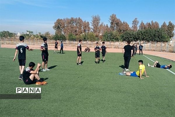 مسابقات دو و میدانی دوره دوم متوسطه پسران مرحله منطقه‌ای در  ورامین