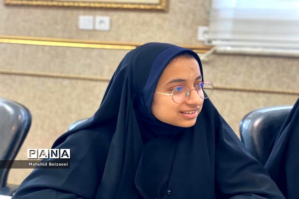 اولین جلسه هیئت رئیسه شورای دانش‌آموزی ناحیه ۵