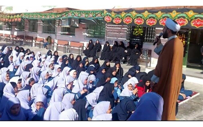 ‌مراسم‌ بزرگداشت مقام حضرت فاطمه زهرا (س) در آموزشگاه بنت‌الهدی صدر شهرستان میبد/ فیلم