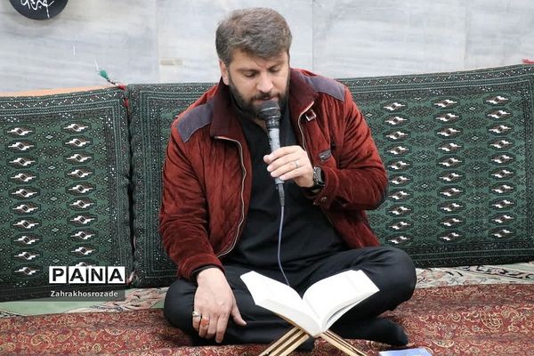 محفل انس با قران کریم و تقدیر از برگزیدگان مسابقات قرآنی‌ در ناحیه 2 شهرری