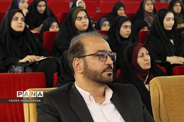 بازدید اعضای مجلس دانش‌آموزی از صداوسیما‌