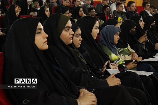 بازدید اعضای مجلس دانش‌آموزی از صداوسیما‌