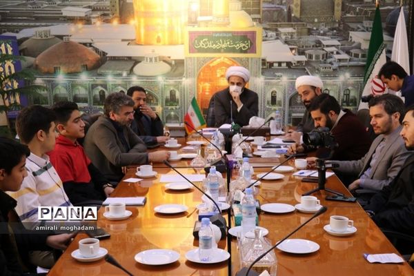 پنجمین نشست معاون استاندار با تشکل های دانش آموزی ناحیه 4 مشهد