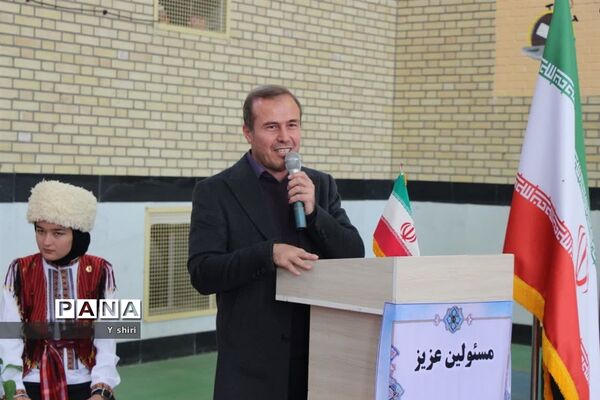 جشنواره بازی‌های بومی محلی در دبیرستان عشایری دخترانه نسیبه شهرستان مانه و سملقان
