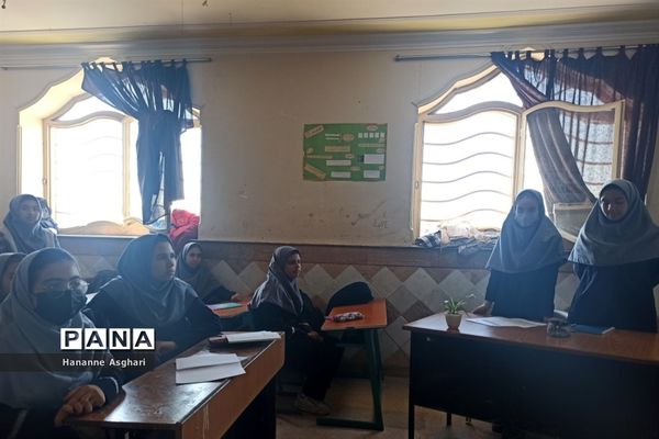 اجرای طرح مدام در دبیرستان دخترانه ناحیه یک مشهد