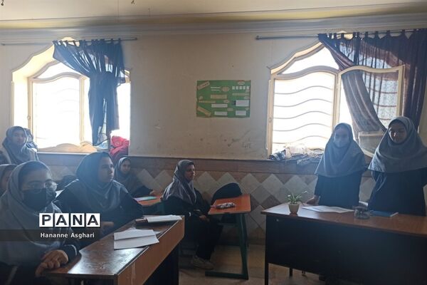 اجرای طرح مدام در دبیرستان دخترانه ناحیه یک مشهد