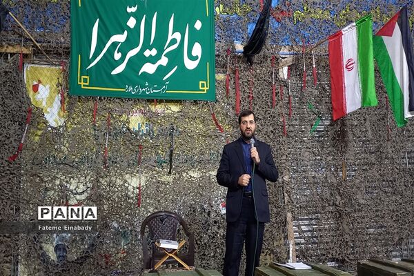 گلباران مزار شهدا به‌مناسبت گرامیداشت هفته مدارس و مراکز غیر دولتی  در شهرستان ملارد