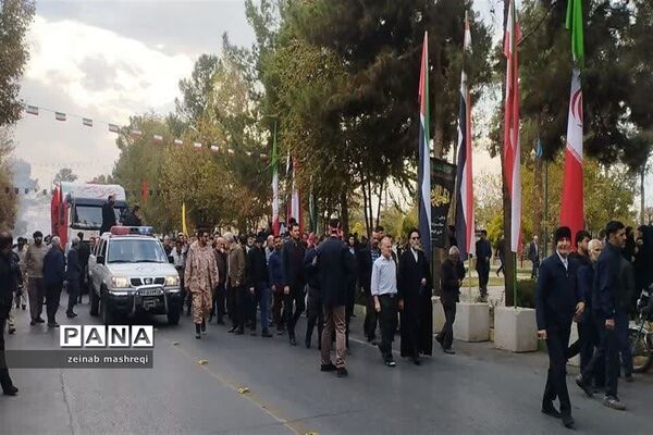 همقدم با کاروان اهالی بهشت