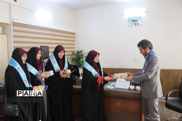 نشست هم‌اندیشی مجلس دانش‌آموزی خراسان رضوی