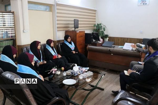 نشست هم‌اندیشی مجلس دانش‌آموزی خراسان رضوی