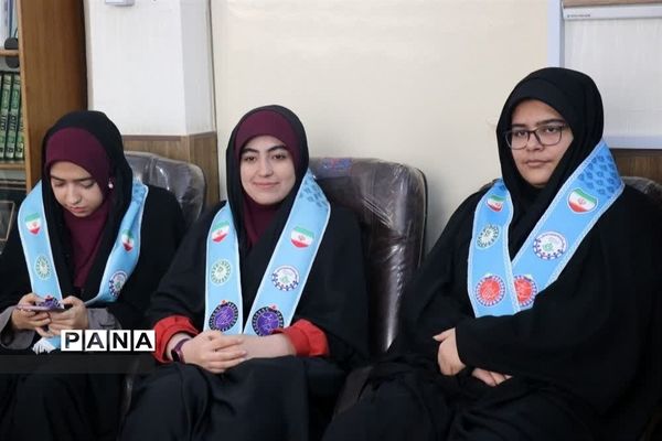 نشست هم‌اندیشی مجلس دانش‌آموزی خراسان رضوی