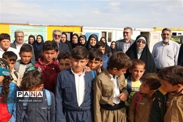 بازدید معاون آموزش ابتدایی وزارت آموزش و پرورش از مدارس عشایری خوزستان