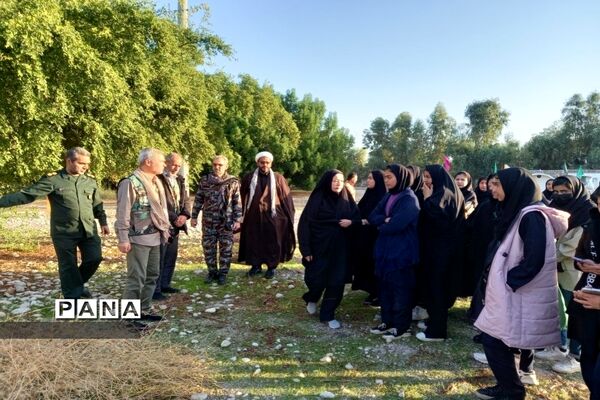 اعزام دانش‌آموزان دختر به اردوی راهیان نور