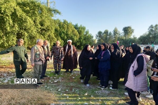 اعزام دانش‌آموزان دختر به اردوی راهیان نور