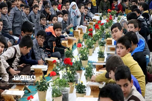 محفل انس با قرآن کریم در هفته قرآن عترت و نماز در ساوه