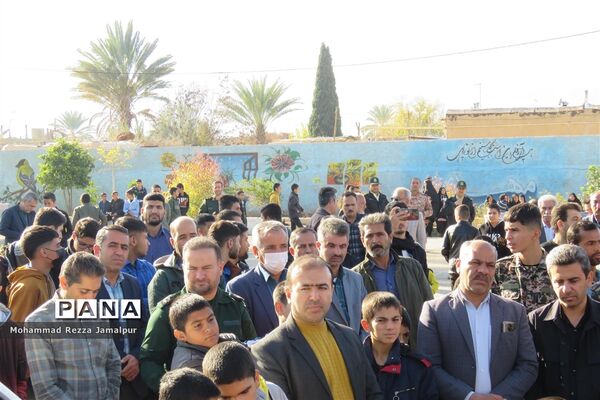 حضور پرشور دانش‌آموزان و فرهنگیان ششده و قره بلاغ در تشییع شهید گمنام