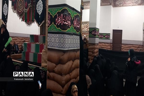 محفل دعا و نیایش در جوار پیکرهای مطهر 8 شهید گمنام دفاع مقدس