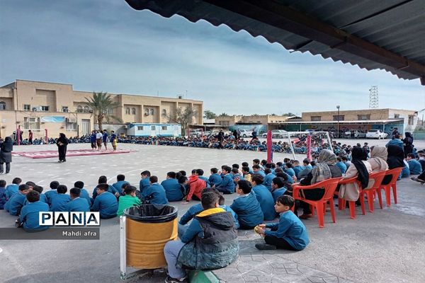 اجرای ورزش زورخانه ای(طرح شهید طوقانی) در دبستان شهید نهایی ۲ بهبهان