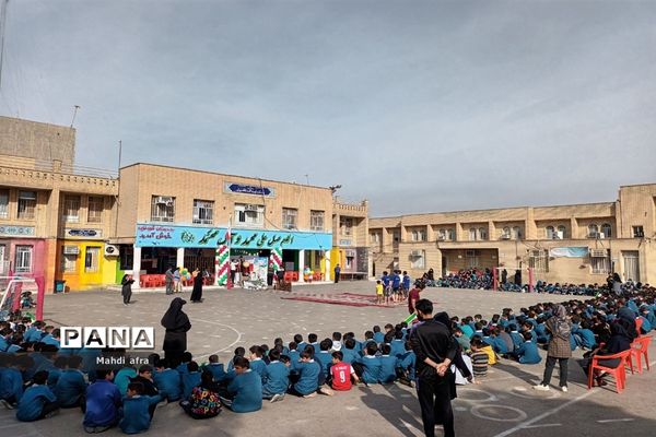 اجرای ورزش زورخانه ای(طرح شهید طوقانی) در دبستان شهید نهایی ۲ بهبهان