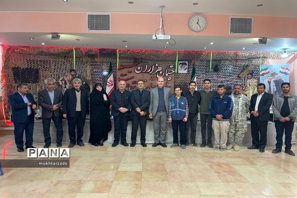 یادواره شهدا در دبیرستان متوسطه دوره ی دوم شاهد صارمیه 6