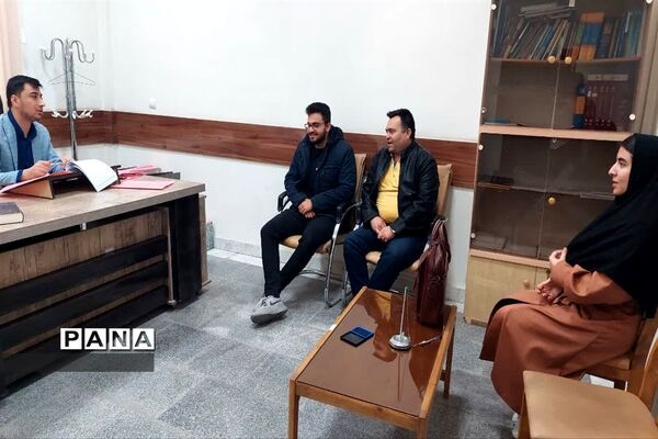 نشست صمیمی دانشجویان با دادستان عمومی و انقلاب  مرکز استان خراسان شمالی