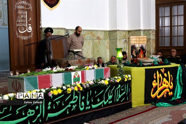 تشییع شهید گمنام در جمع دانش‌آموزان دهه هشتادی