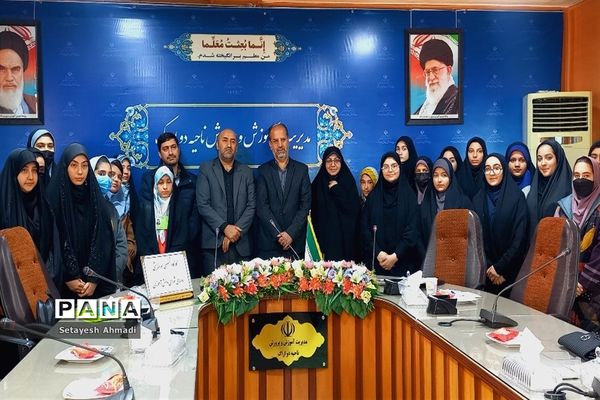 کارگاه تخصصی هم‌اندیشی روسای شورای دانش‌آموزی ناحیه ۲ اراک