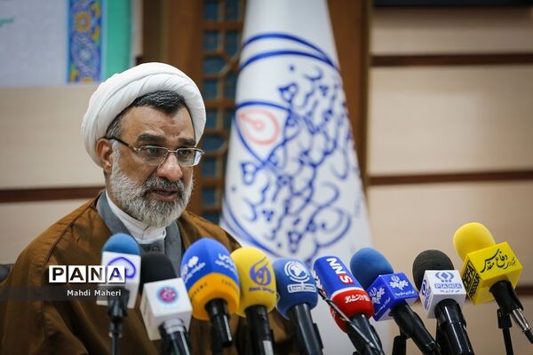 نشست خبری دبیرشورای عالی انقلاب فرهنگی