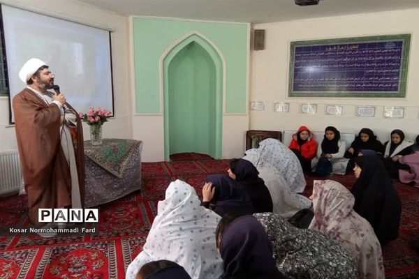 برگزاری زنگ گفت‌وگو در واحدهای آموزشی اسلامشهر