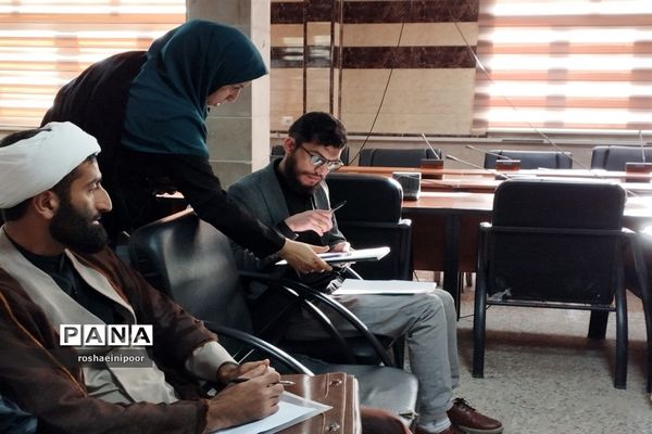 برگزاری  کارگاه توانمندسازی دبیران درس تفکر و سبک زندگی در شهرستان فیروزکوه