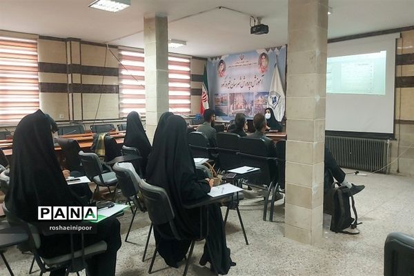 برگزاری  کارگاه توانمندسازی دبیران درس تفکر و سبک زندگی در شهرستان فیروزکوه