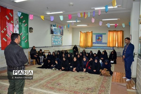 اعزام نخستین کاروان راهیان نور دانش‌آموزی از خلجستان قم