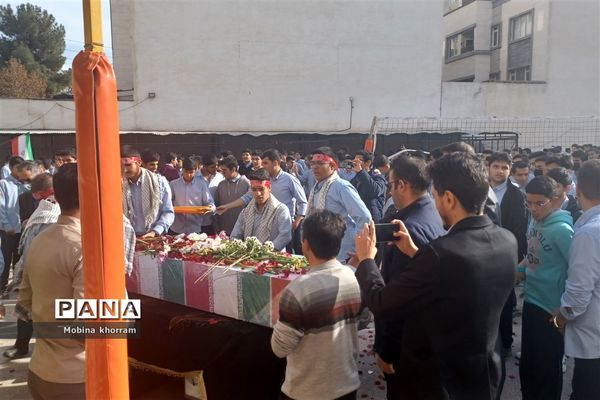 مراسم استقبال از پیکر شهید گمنام درمدرسه پسرانه خورسندیان(۲)
