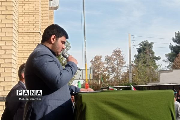 مراسم استقبال از پیکر شهید گمنام درمدرسه پسرانه خورسندیان(۲)