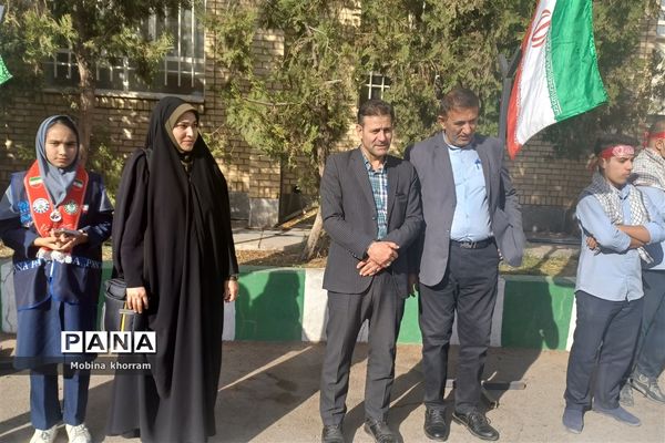 مراسم استقبال از پیکر شهید گمنام درمدرسه پسرانه خورسندیان(۲)