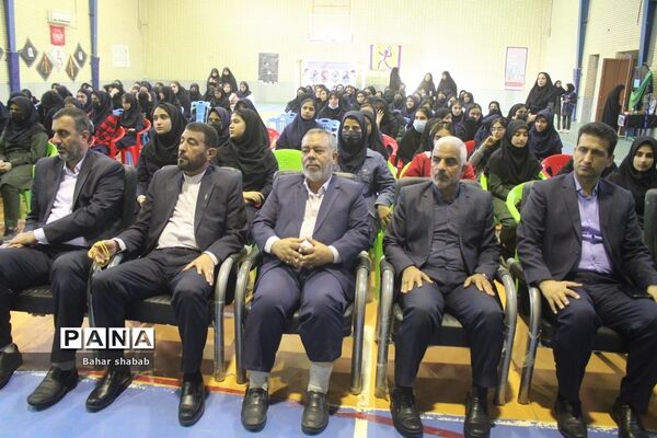 دانش‌آموزان بوشهری با شهید گمنام وداع کردند