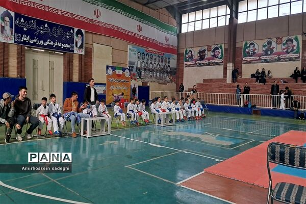 مسابقات کاراته در باشگاه ورزشی ایثار اندیشه