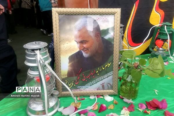 تشییع شهید گمنام در دبستان غنچه ها ولایت 2 ناحیه 3 شیراز
