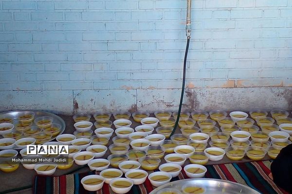 پخش نذری به‌مناسبت شهادت حضرت زهرا (س)