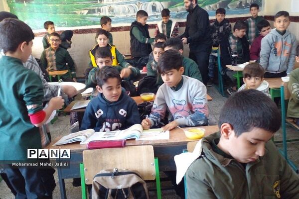 پخش نذری به‌مناسبت شهادت حضرت زهرا (س)