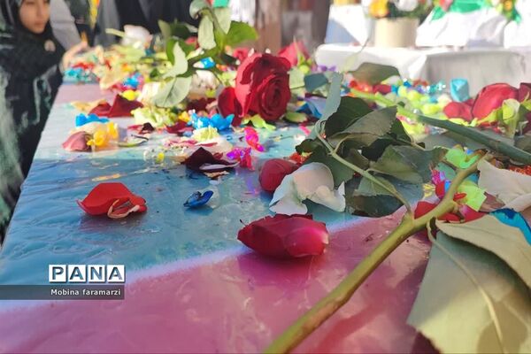 تشییع باشکوه شهید گمنام در آموزشگاه دکتر حسابی ناحیه 2 شیراز
