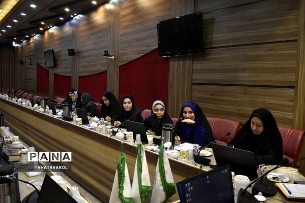 جلسه هیئت رئیسه شورای دانش‌آموزی و مجمع اعضا و مربیان سازمان دانش‌آموزی در شهرستان‌های استان تهران