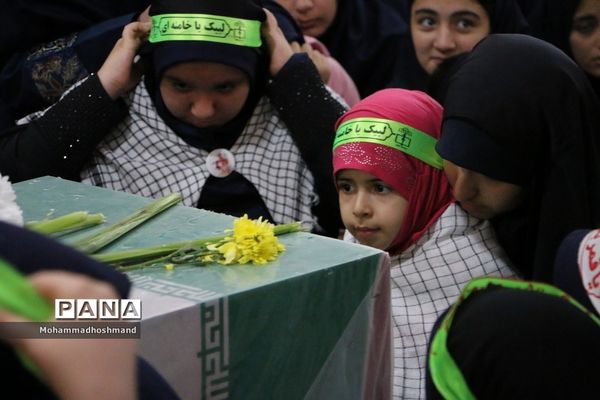 تشییع پیکر شهدای گمنام در مدارس آموزش و پرورش ناحیه 2قزوین