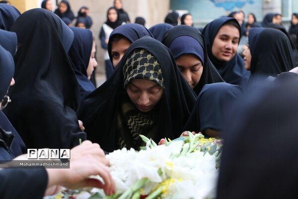 تشییع پیکر شهدای گمنام در مدارس آموزش و پرورش ناحیه 2قزوین