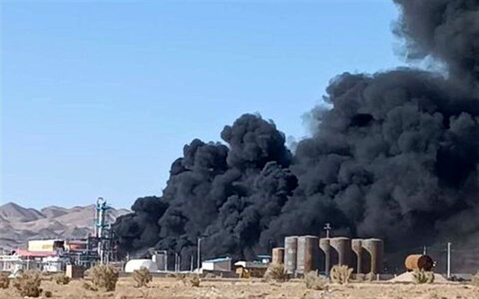 آتش در مینی پالایشگاه منطقه ویژه اقتصادی بیرجند مهار شد